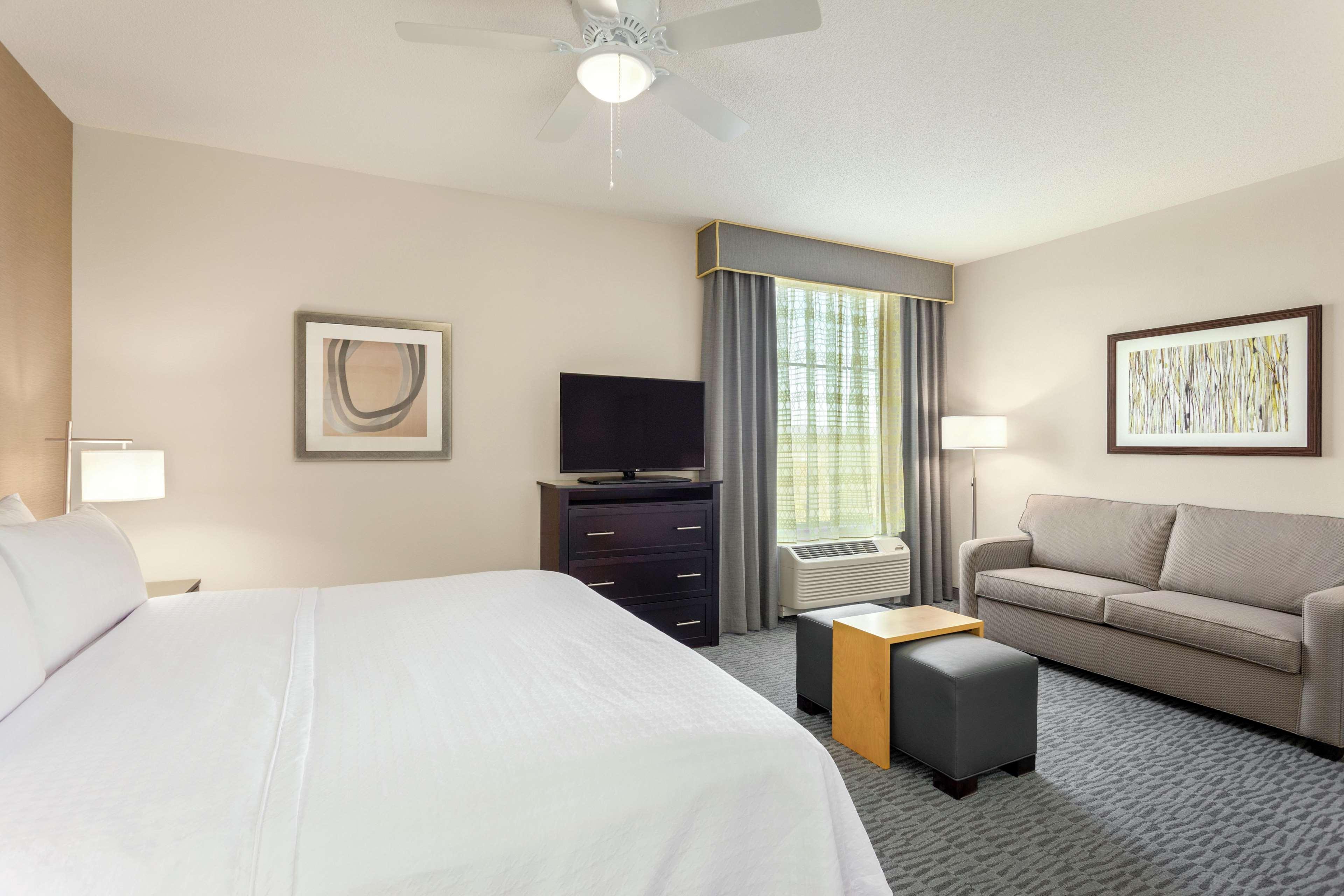Homewood Suites By Hilton Frederick Exteriér fotografie